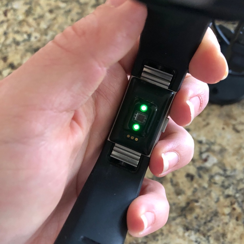 FitBit Charge 2 - Picture 2 of 6